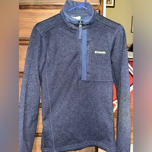 End medium long sleeve Columbia fleece quarter zip